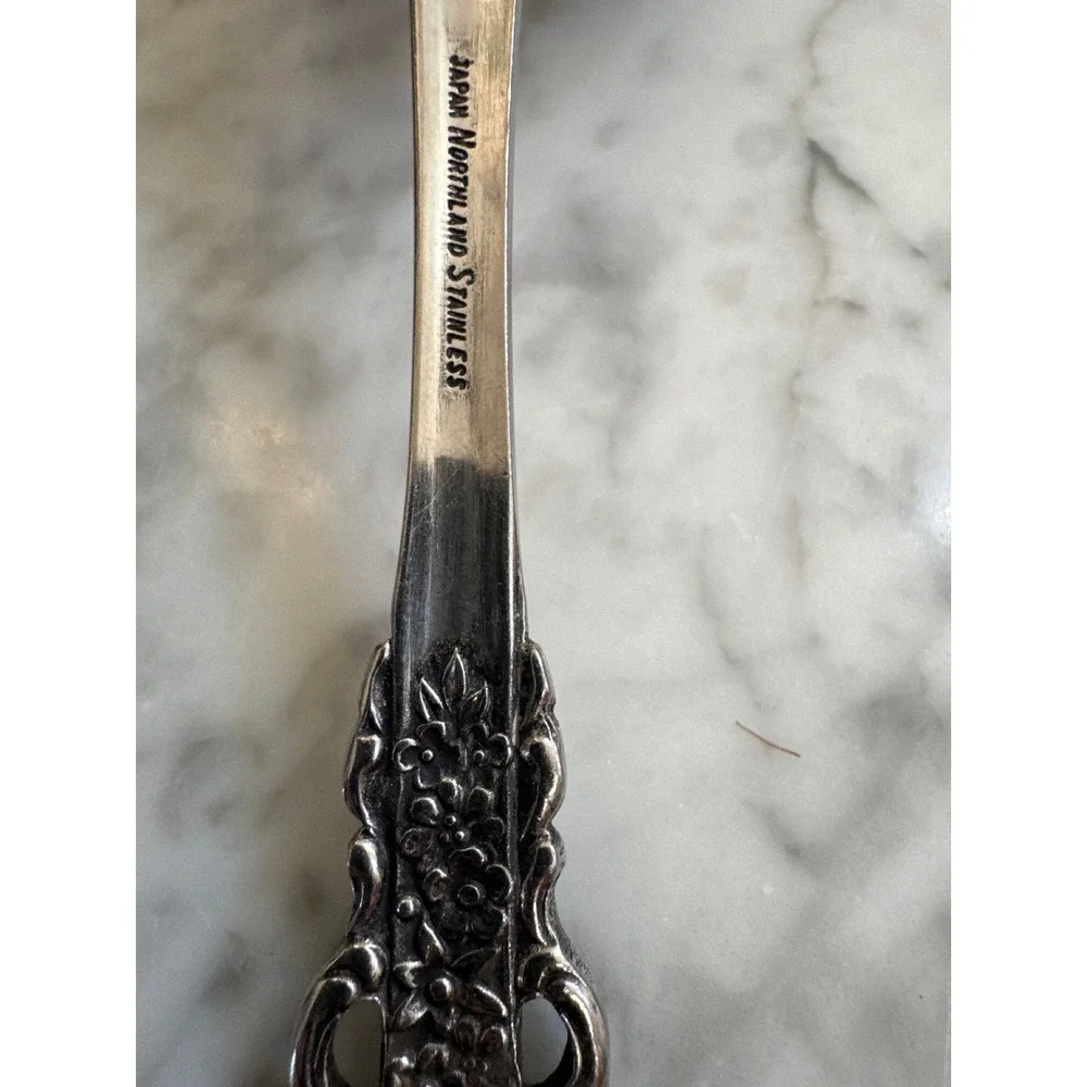 Northland Oneida King and Queens Gravy Ladle Stainless Japan Scalloped Floral